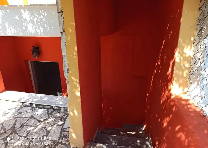 Semesterbostad Theodoras House *