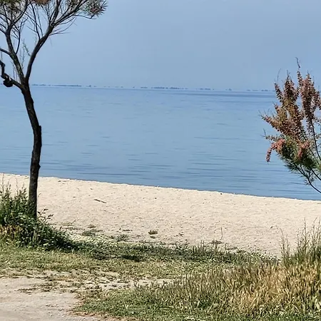 Theodoras House * Néa Mihanióna