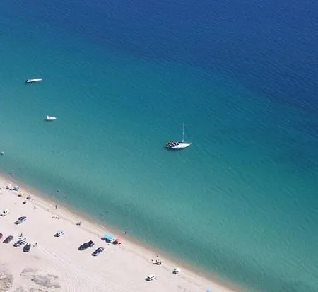 Theodoras House בית נופש