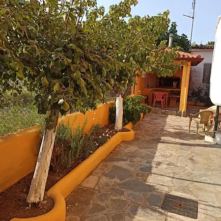 Theodoras House * ניאה מיכאניונה