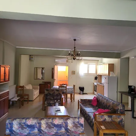 בית נופש Theodoras House *