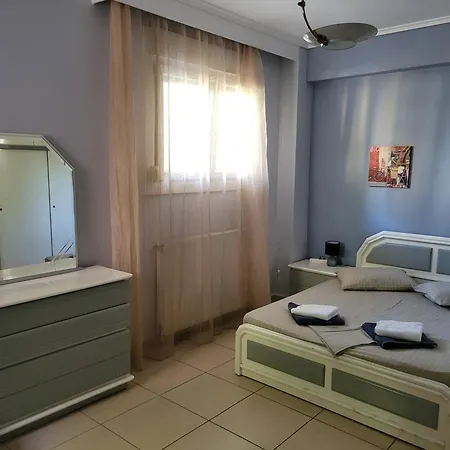 Theodoras House ניאה מיכאניונה